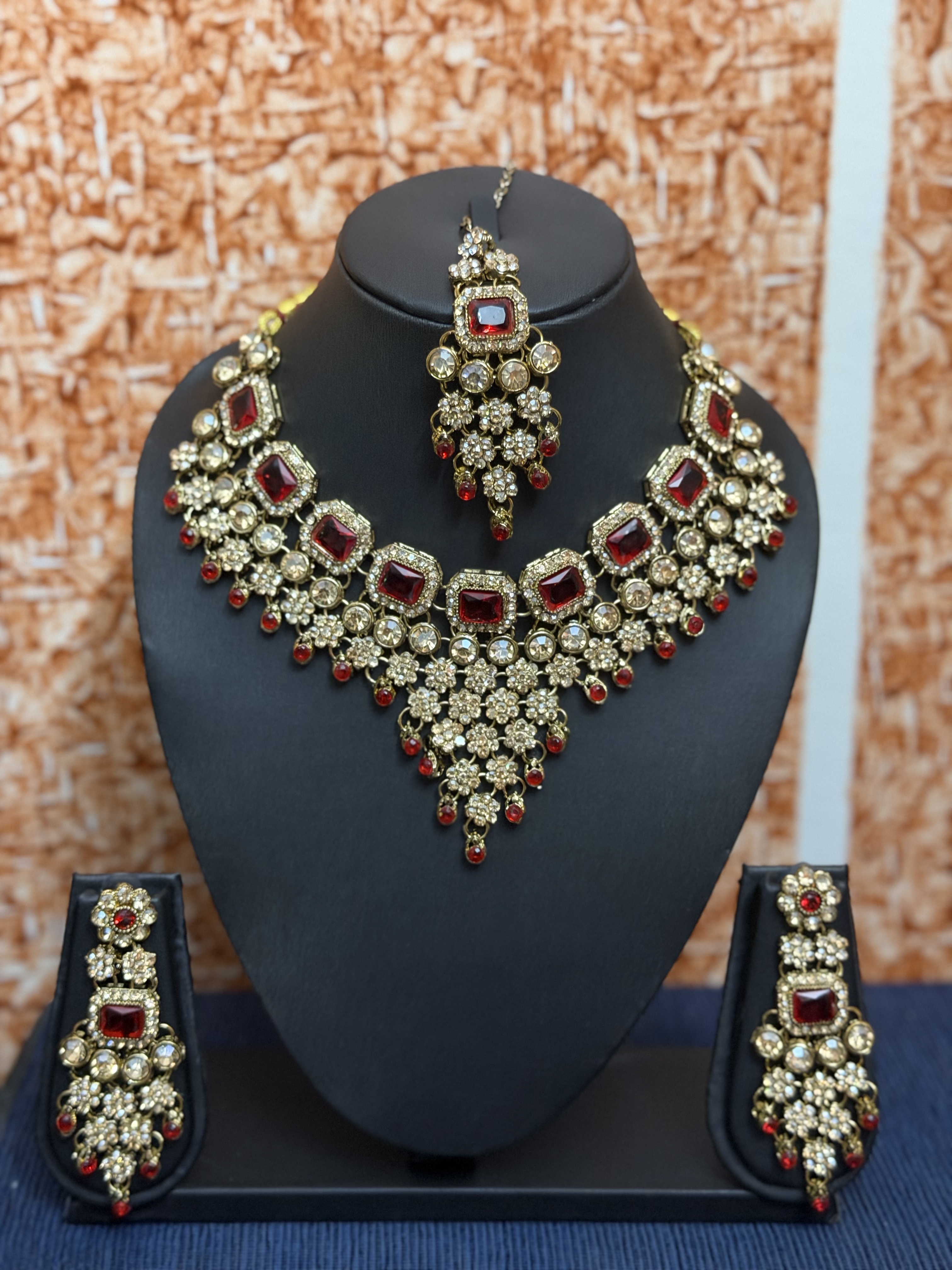 Maroon Bridal Polki Necklace Set hover