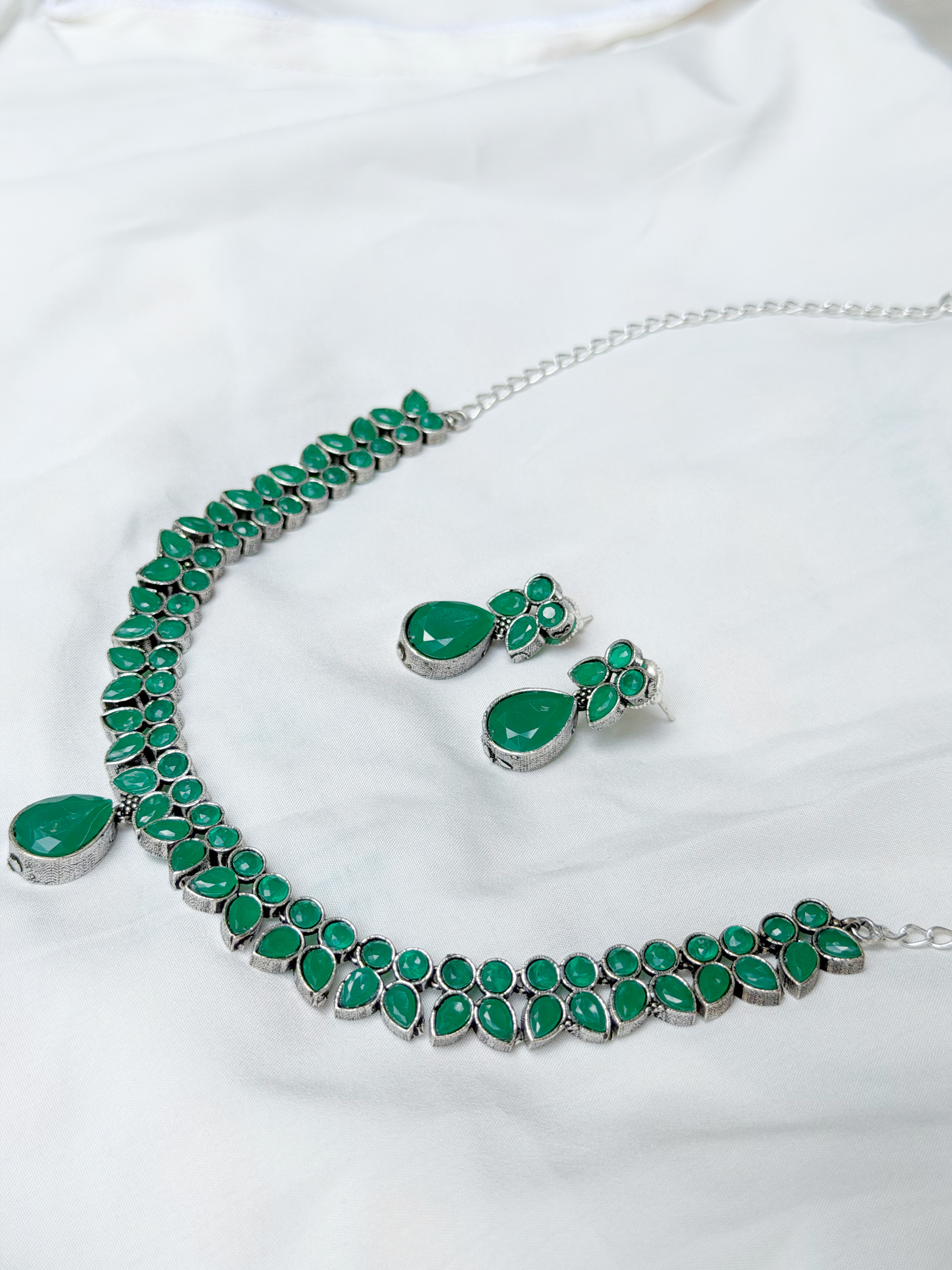 Emerald Petal Necklace Set hover