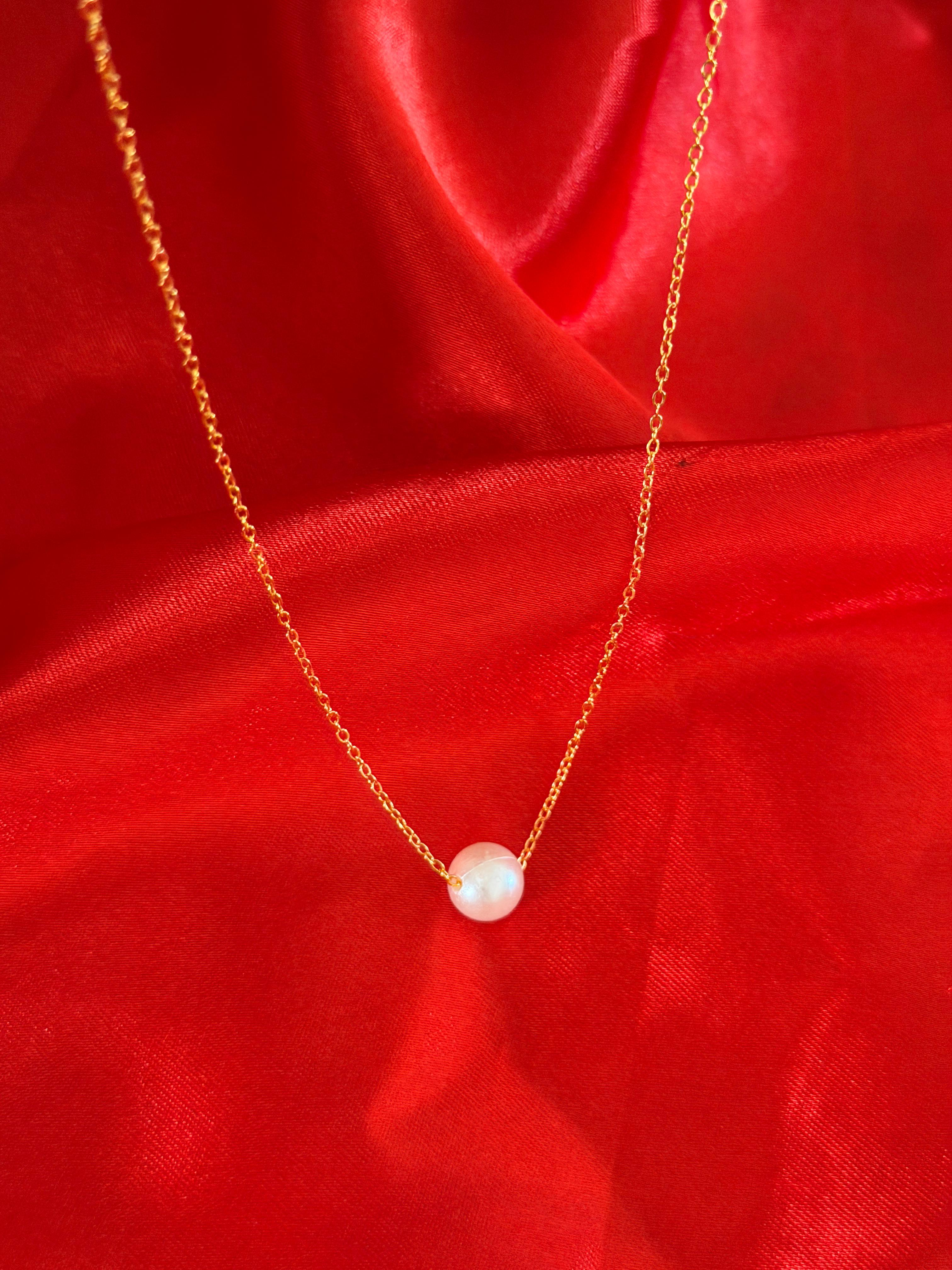 White pearl Chain